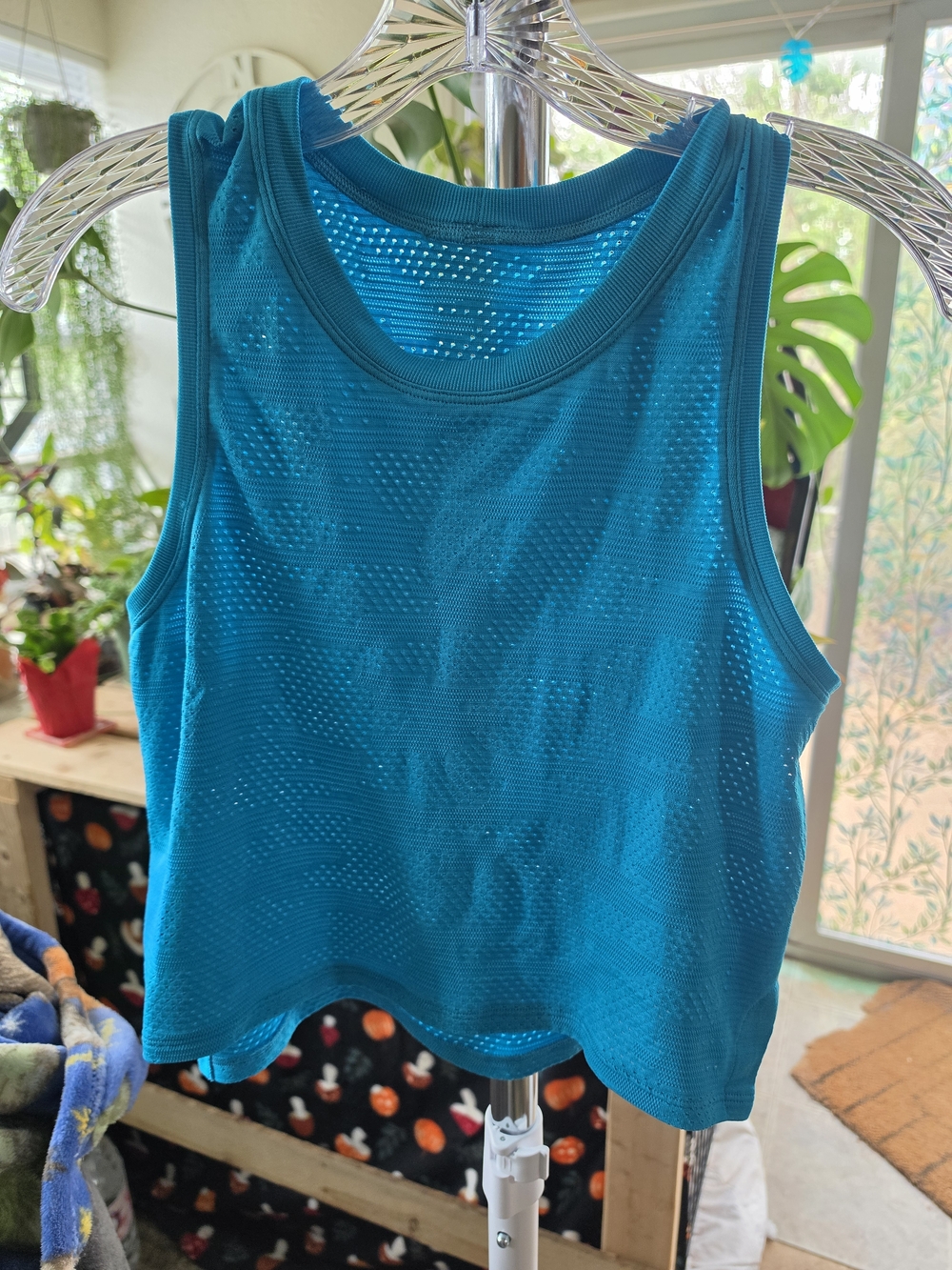 Lululemon Train to Be Tank Turquoise Tide Teal Perforated Mesh Workout Top